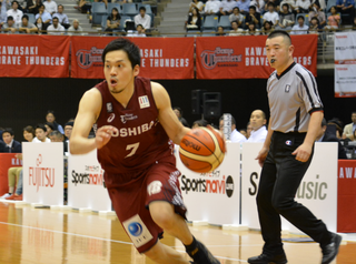 2016-17 第2節 川崎vs横浜 #7篠山竜青.png